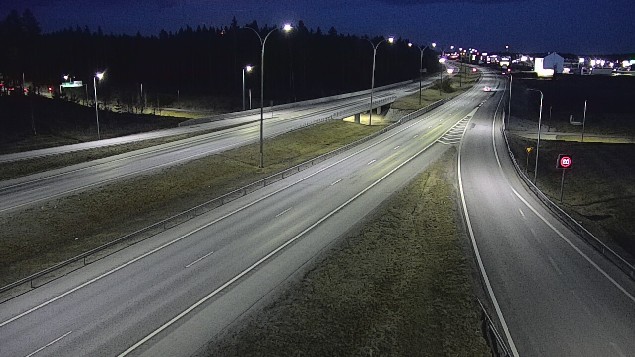 Weather Camera Image Väg 4 Kempele, Zatelliitti, Oulu, Pohjois-Pohjanmaa