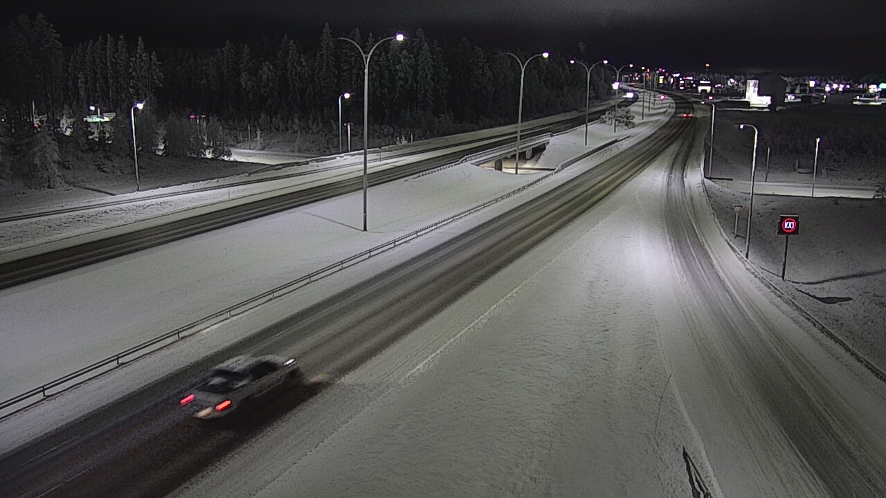Weather Camera Image Väg 4 Kempele, Zatelliitti, Oulu, Pohjois-Pohjanmaa