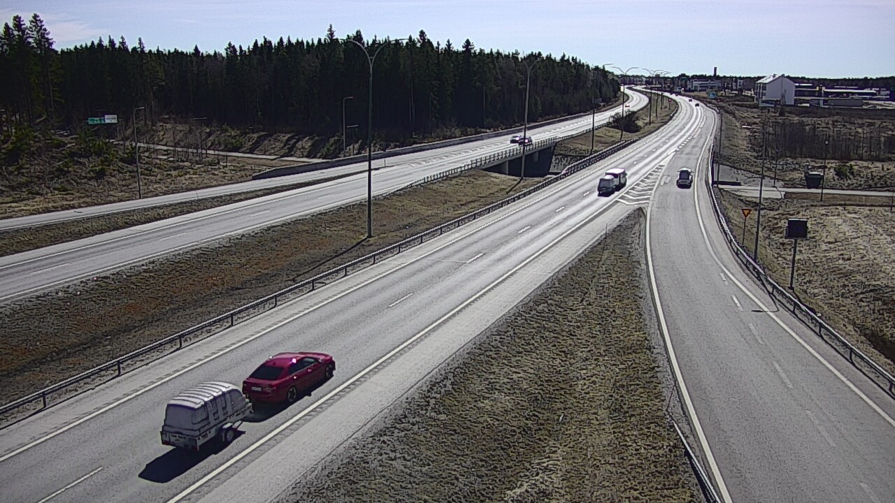 Weather Camera Image Väg 4 Kempele, Zatelliitti, Oulu, Pohjois-Pohjanmaa