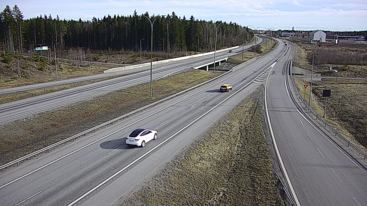 Weather Camera Image Väg 4 Kempele, Zatelliitti, Oulu, Pohjois-Pohjanmaa