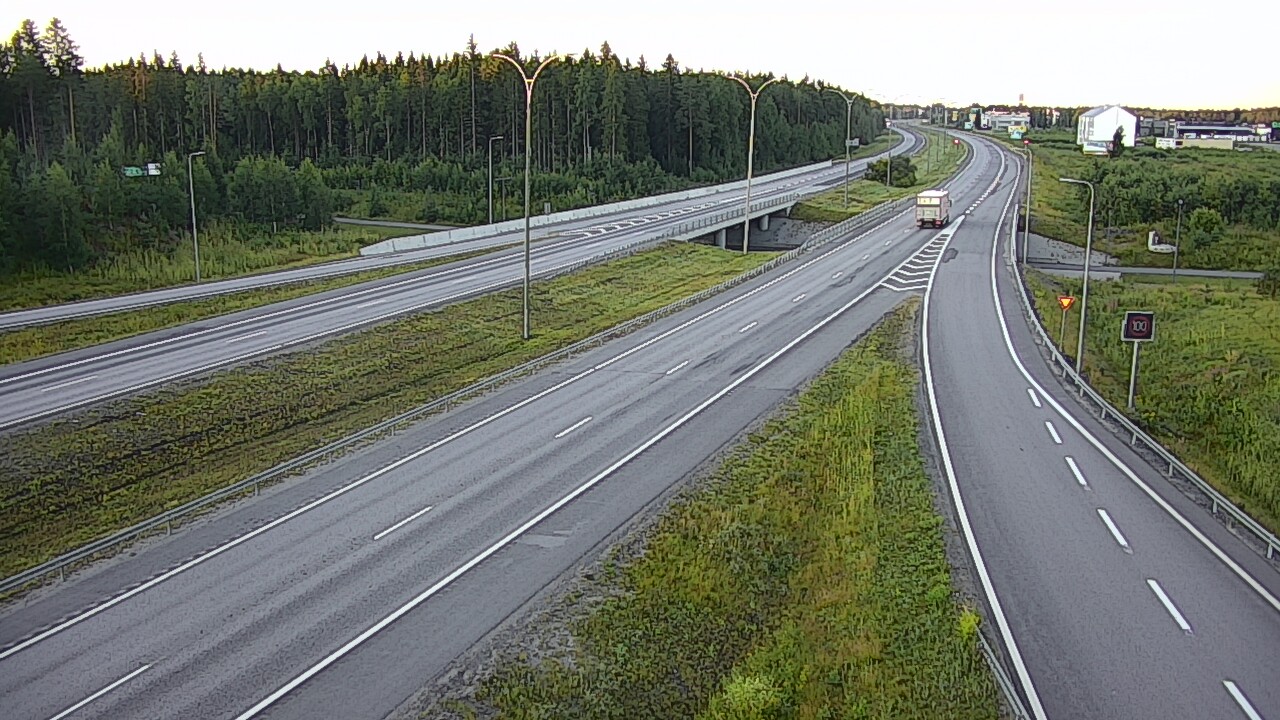Kelikamerat Kuva Tie 4 Kempele, Zatelliitti, Oulu, Pohjois-Pohjanmaa