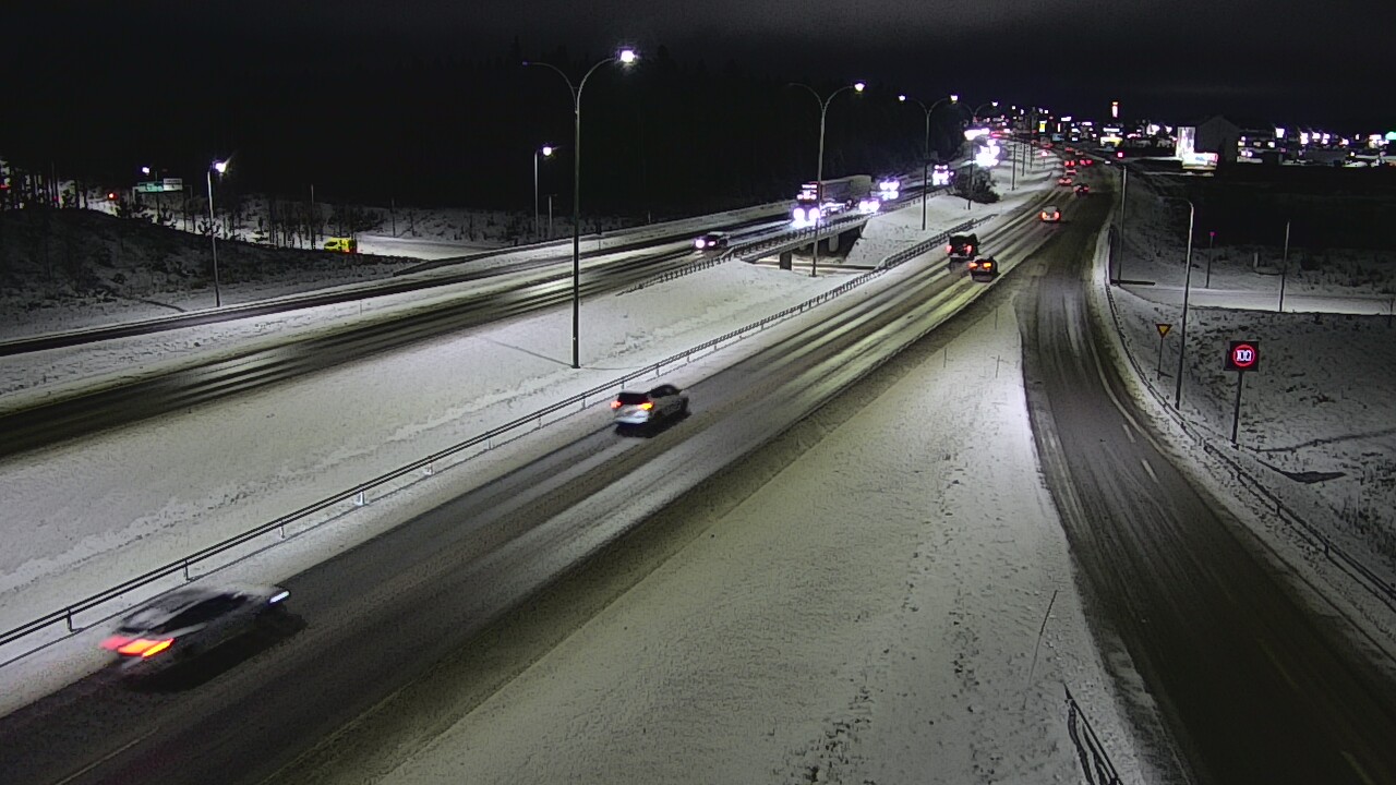 Kelikamerat Kuva Tie 4 Kempele, Zatelliitti, Oulu, Pohjois-Pohjanmaa