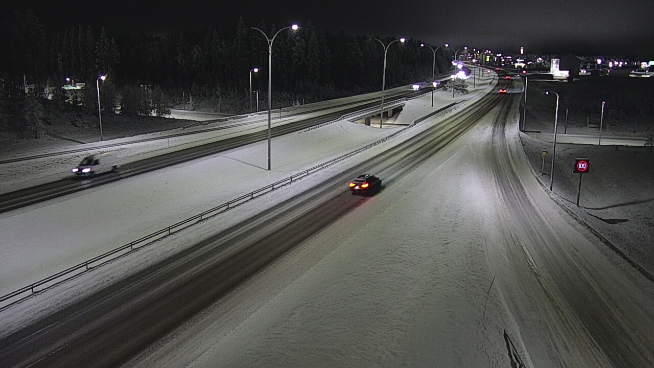 Weather Camera Image Väg 4 Kempele, Zatelliitti, Oulu, Pohjois-Pohjanmaa