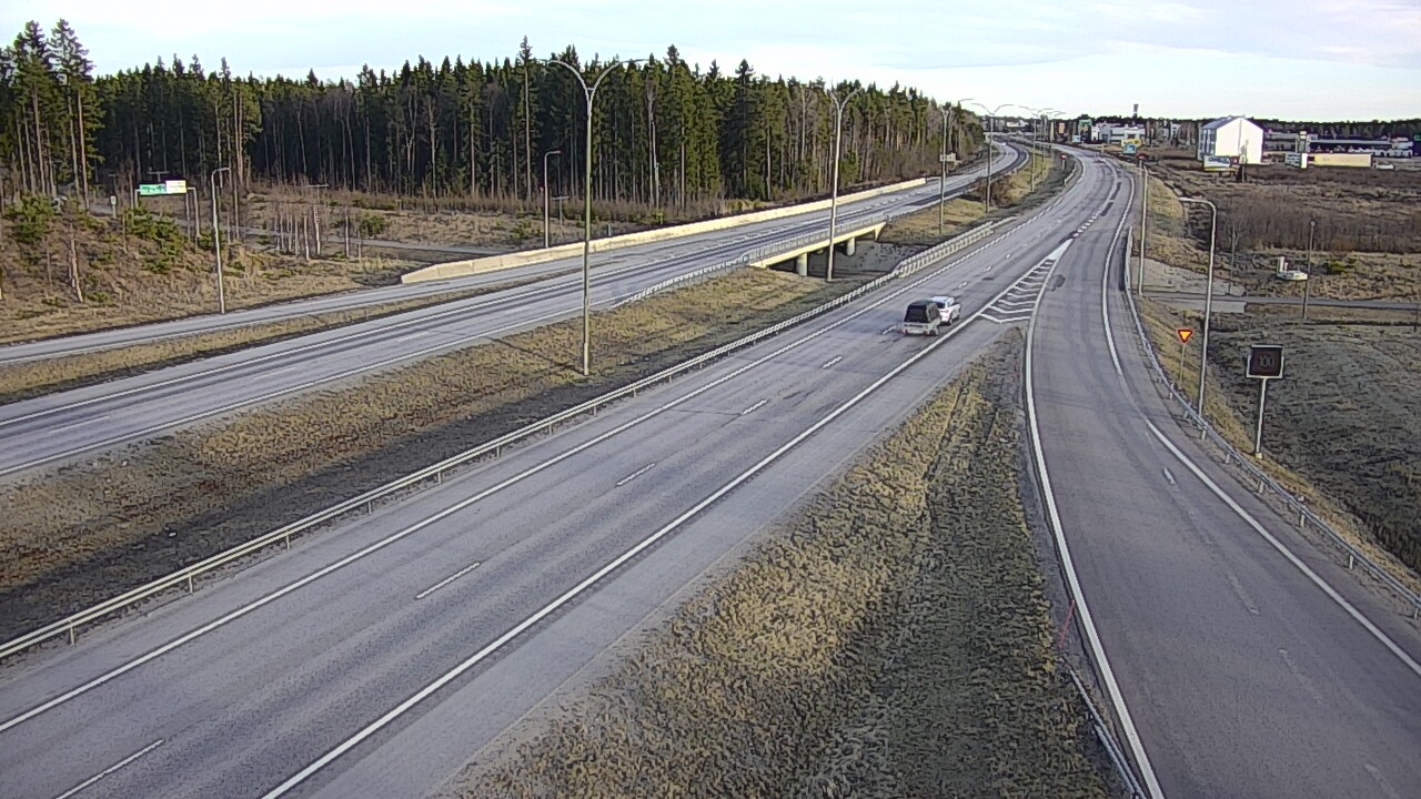 Weather Camera Image Väg 4 Kempele, Zatelliitti, Oulu, Pohjois-Pohjanmaa