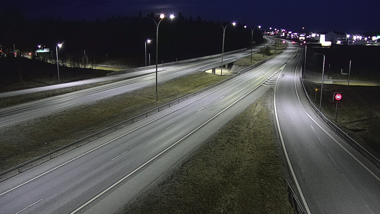Weather Camera Image Väg 4 Kempele, Zatelliitti, Oulu, Pohjois-Pohjanmaa