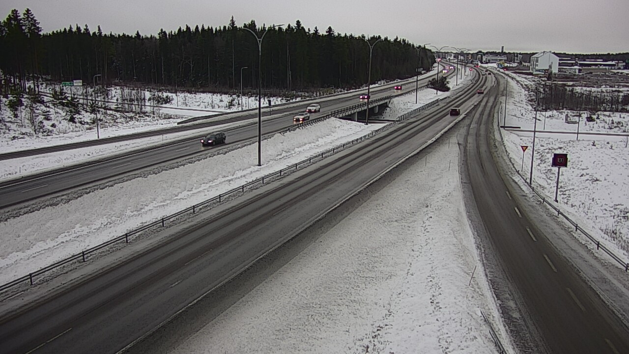 Weather Camera Image Väg 4 Kempele, Zatelliitti, Oulu, Pohjois-Pohjanmaa