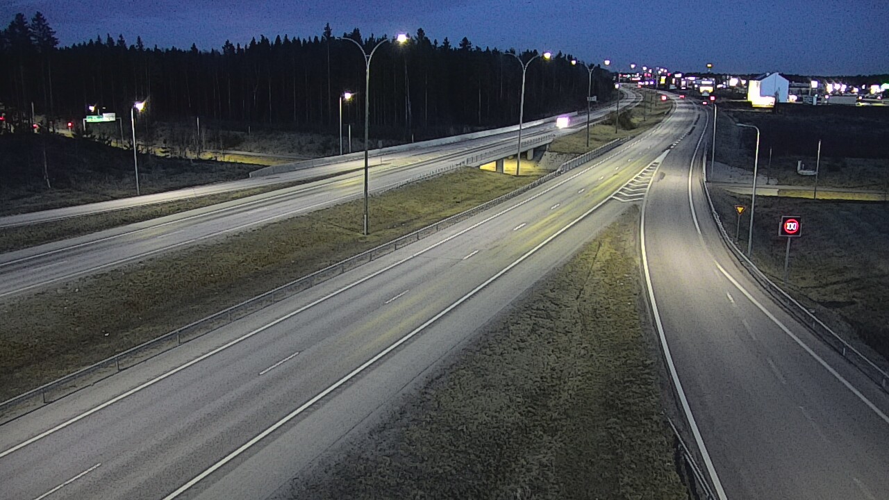 Weather Camera Image Väg 4 Kempele, Zatelliitti, Oulu, Pohjois-Pohjanmaa