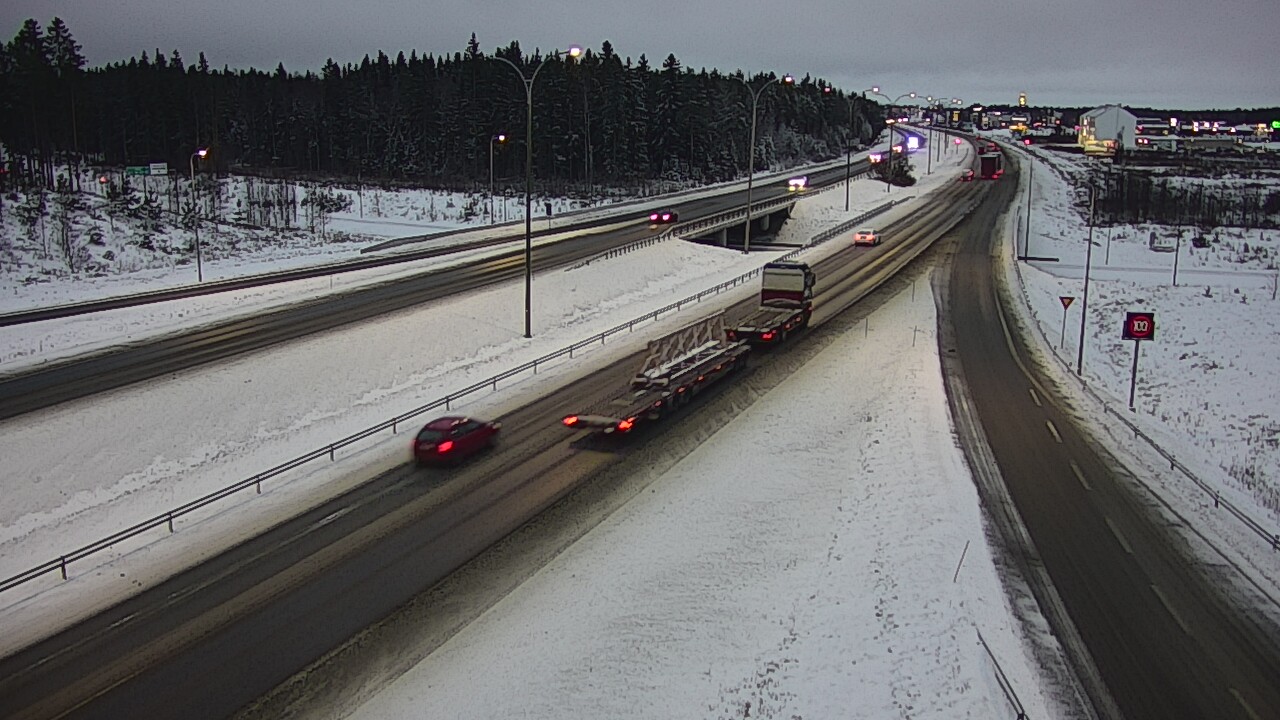 Kelikamerat Kuva Tie 4 Kempele, Zatelliitti, Oulu, Pohjois-Pohjanmaa