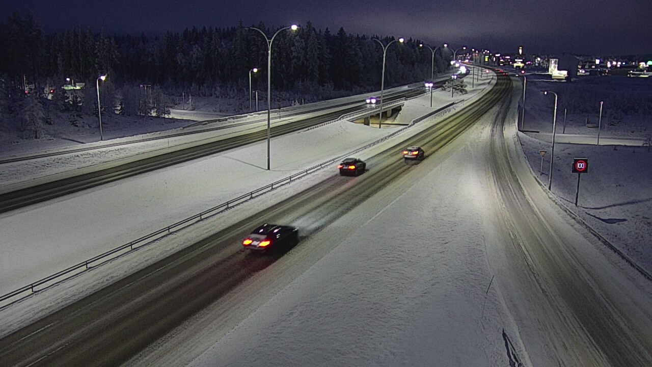 Weather Camera Image Väg 4 Kempele, Zatelliitti, Oulu, Pohjois-Pohjanmaa