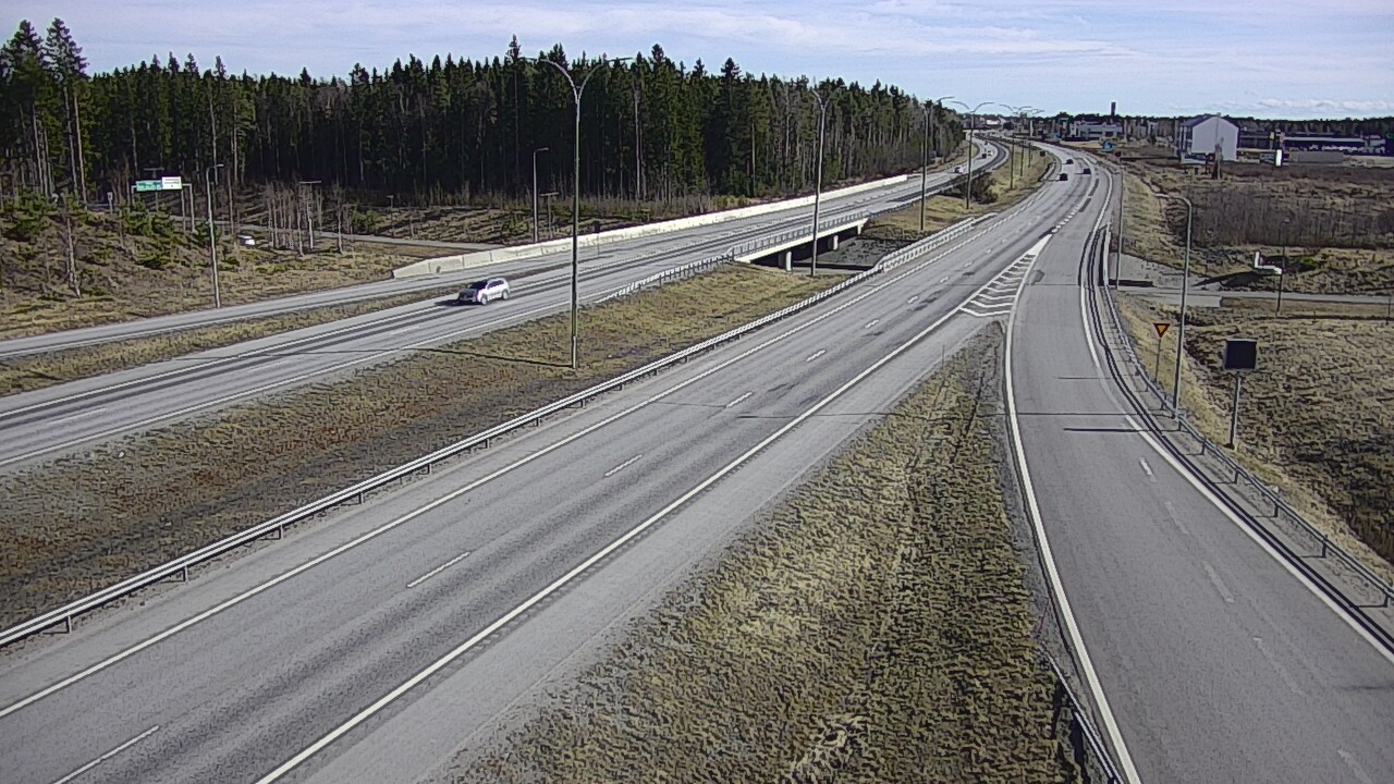 Weather Camera Image Väg 4 Kempele, Zatelliitti, Oulu, Pohjois-Pohjanmaa