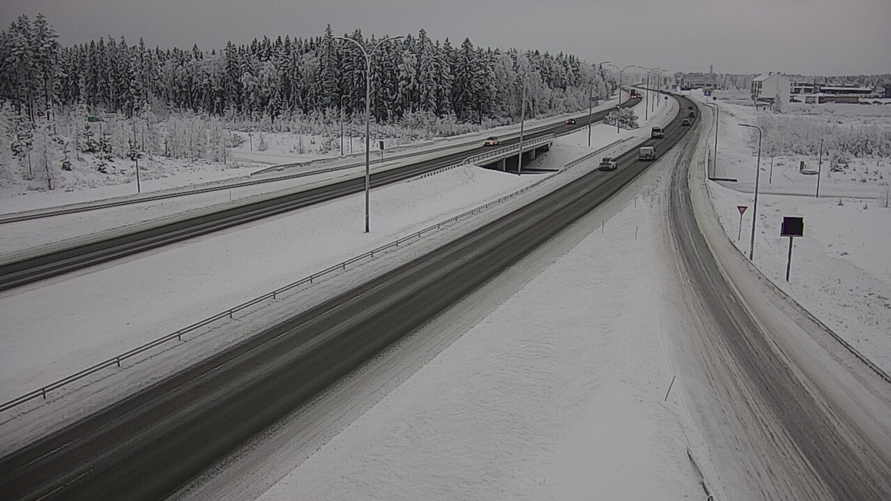 Weather Camera Image Väg 4 Kempele, Zatelliitti, Oulu, Pohjois-Pohjanmaa