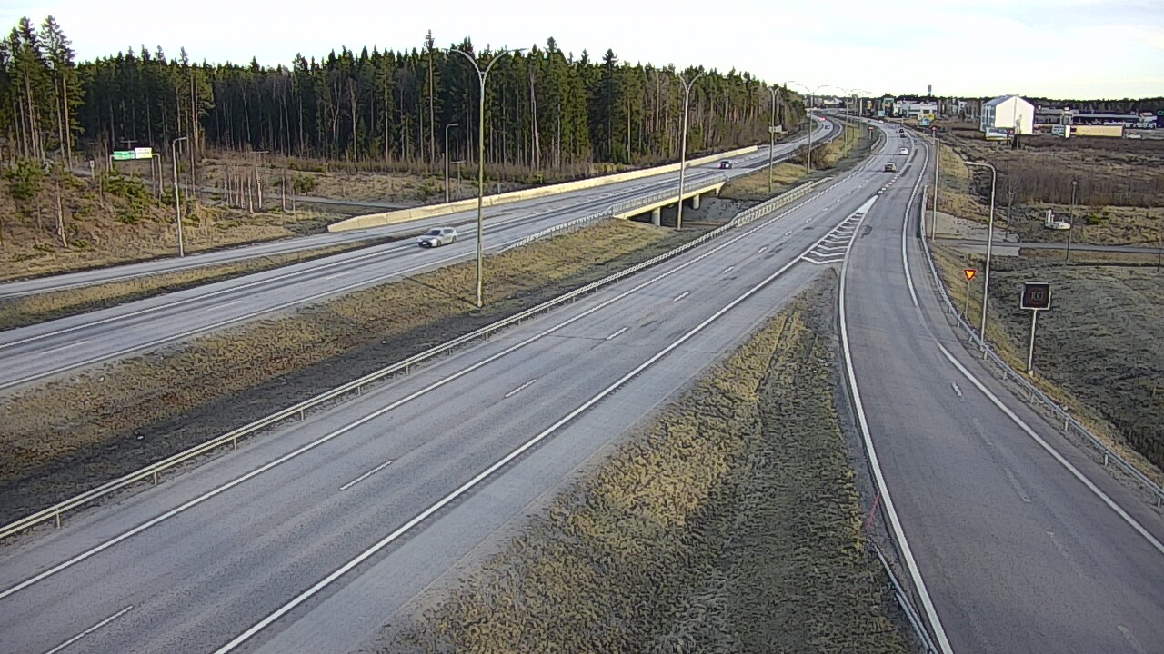 Weather Camera Image Väg 4 Kempele, Zatelliitti, Oulu, Pohjois-Pohjanmaa