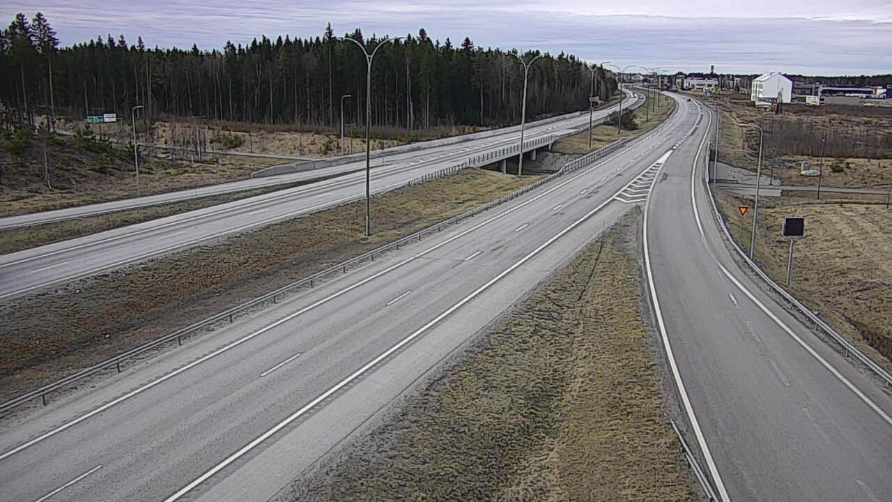 Kelikamerat Kuva Tie 4 Kempele, Zatelliitti, Oulu, Pohjois-Pohjanmaa