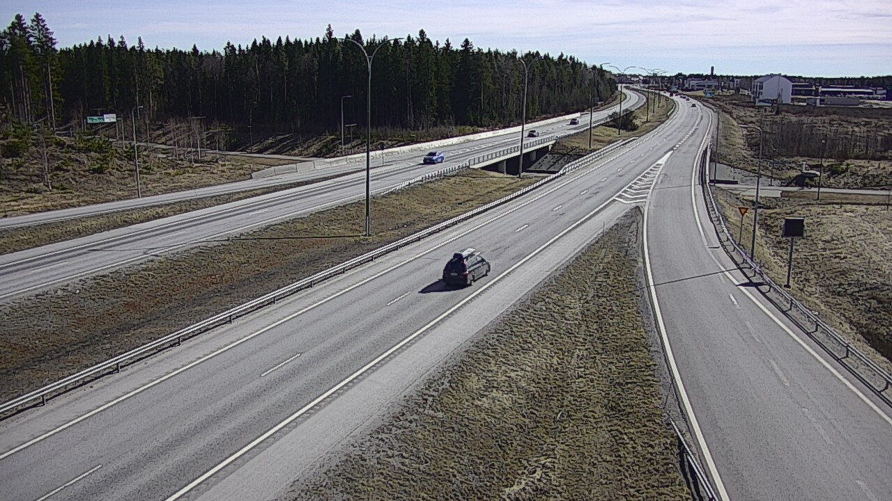 Weather Camera Image Väg 4 Kempele, Zatelliitti, Oulu, Pohjois-Pohjanmaa