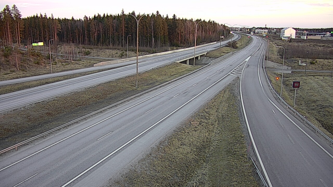 Weather Camera Image Väg 4 Kempele, Zatelliitti, Oulu, Pohjois-Pohjanmaa