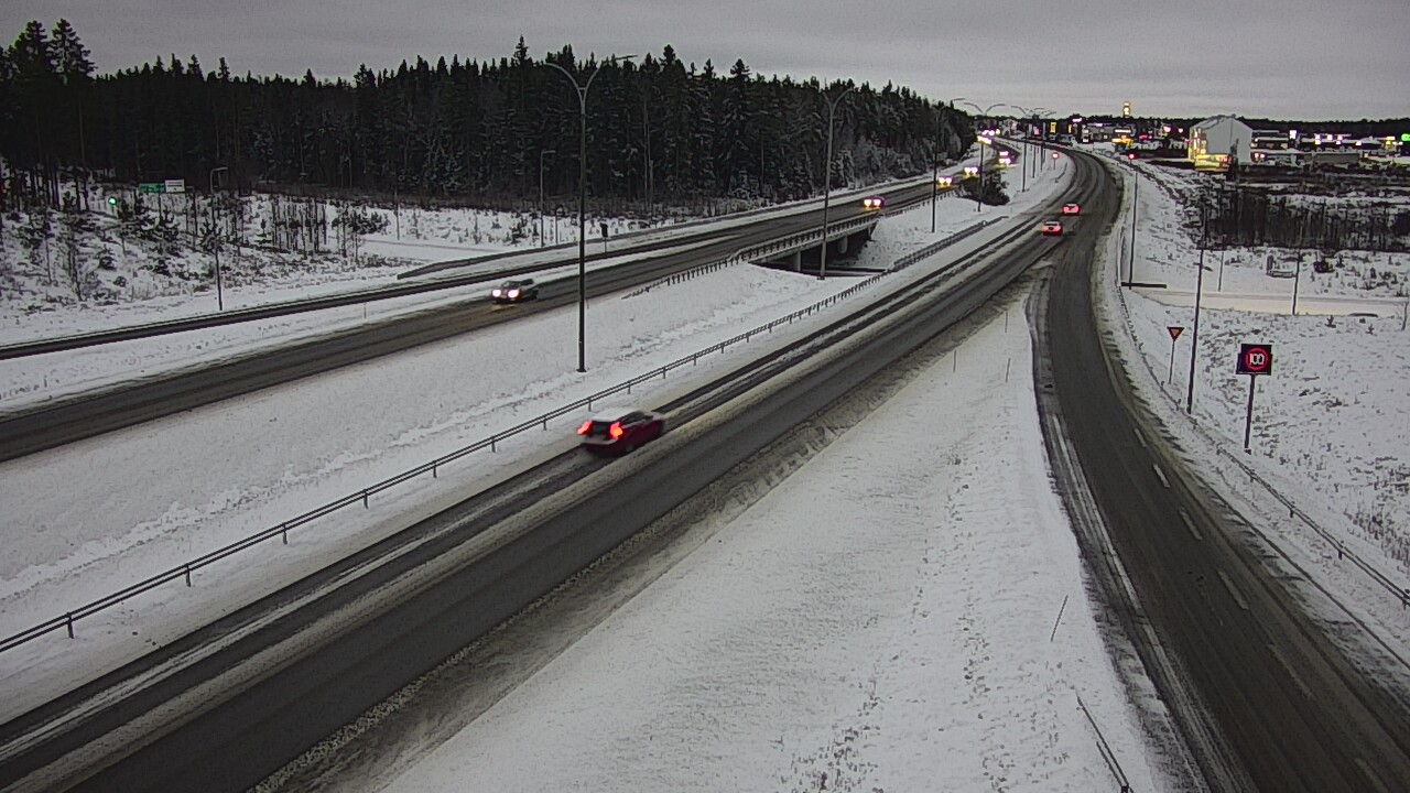 Kelikamerat Kuva Tie 4 Kempele, Zatelliitti, Oulu, Pohjois-Pohjanmaa