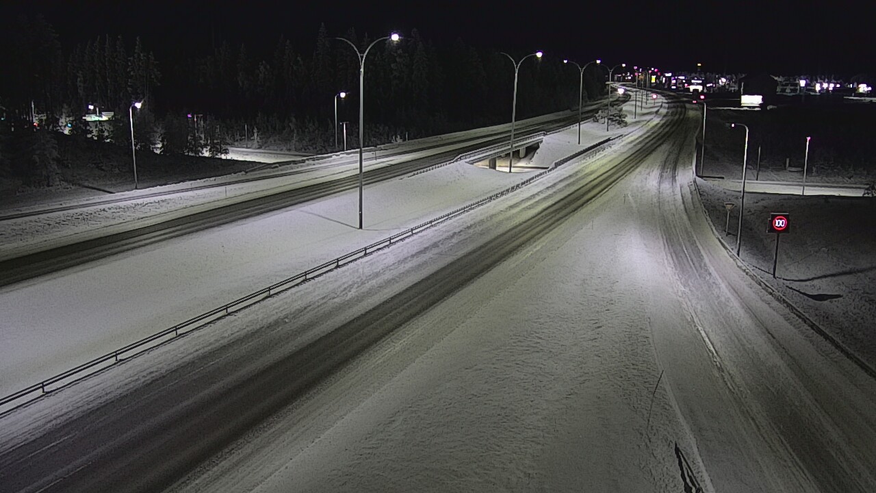 Weather Camera Image Väg 4 Kempele, Zatelliitti, Oulu, Pohjois-Pohjanmaa