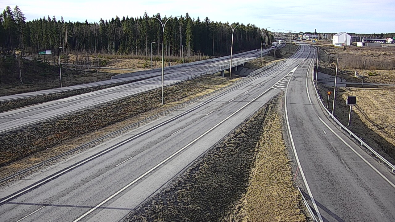 Weather Camera Image Väg 4 Kempele, Zatelliitti, Oulu, Pohjois-Pohjanmaa