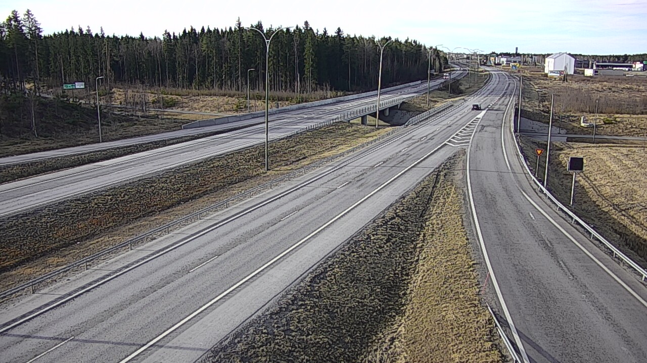 Weather Camera Image Väg 4 Kempele, Zatelliitti, Oulu, Pohjois-Pohjanmaa