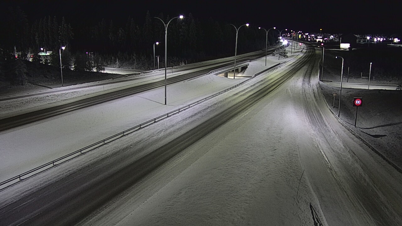 Weather Camera Image Väg 4 Kempele, Zatelliitti, Oulu, Pohjois-Pohjanmaa
