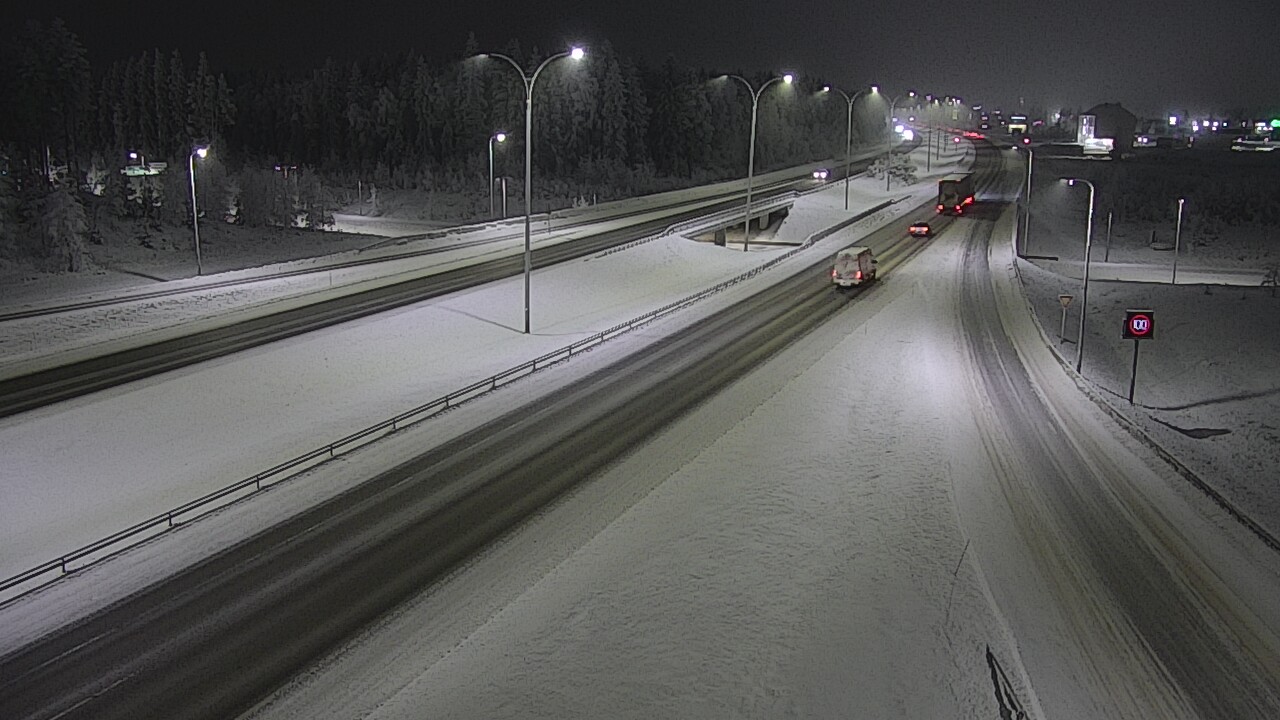 Weather Camera Image Väg 4 Kempele, Zatelliitti, Oulu, Pohjois-Pohjanmaa