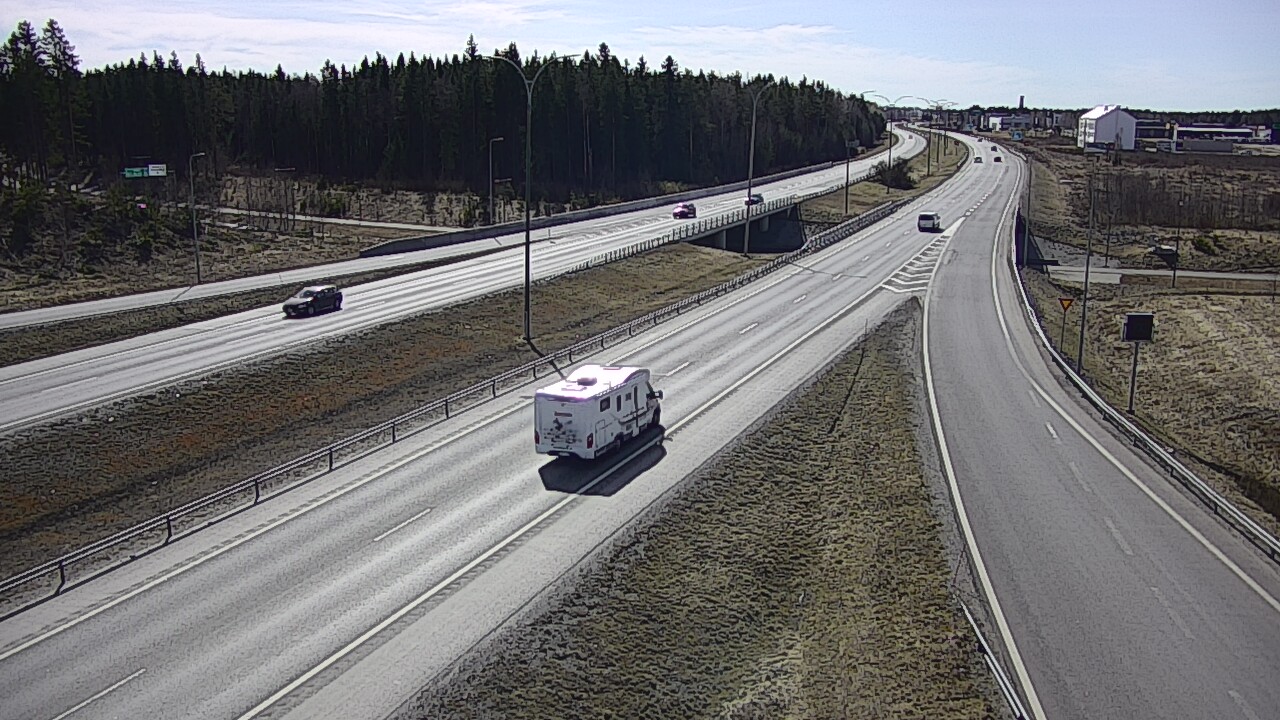 Weather Camera Image Väg 4 Kempele, Zatelliitti, Oulu, Pohjois-Pohjanmaa
