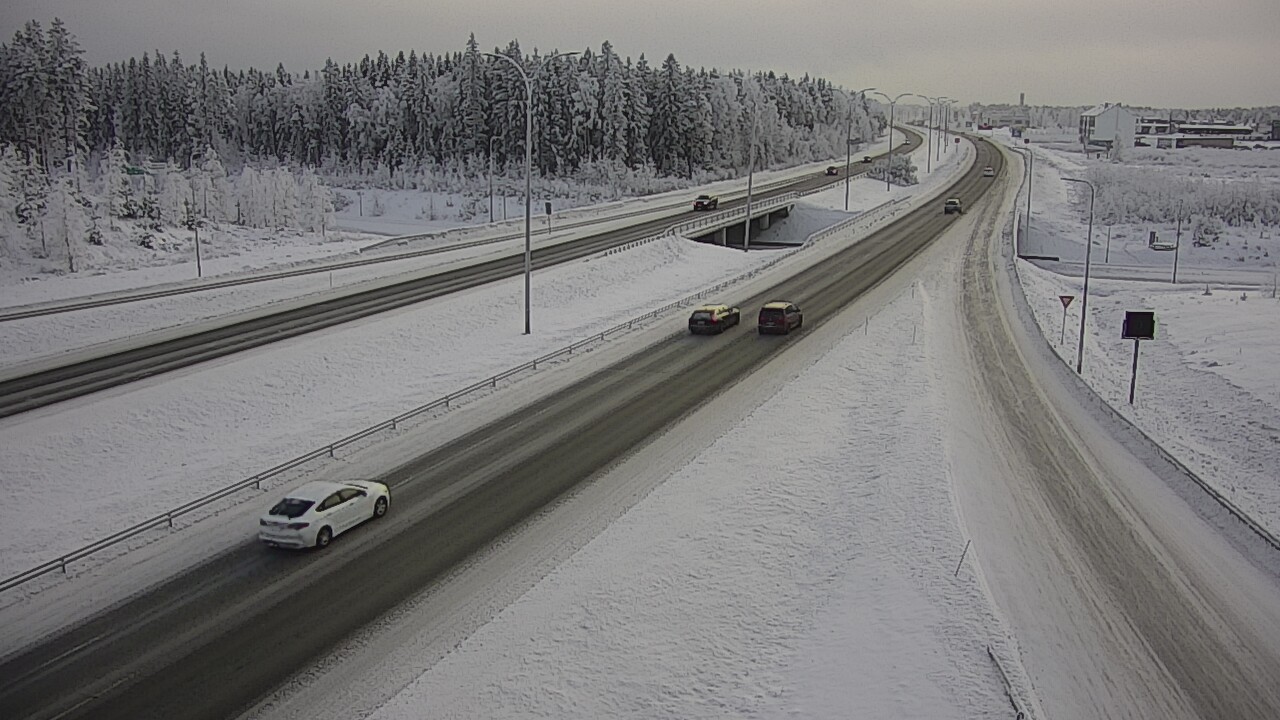 Weather Camera Image Väg 4 Kempele, Zatelliitti, Oulu, Pohjois-Pohjanmaa