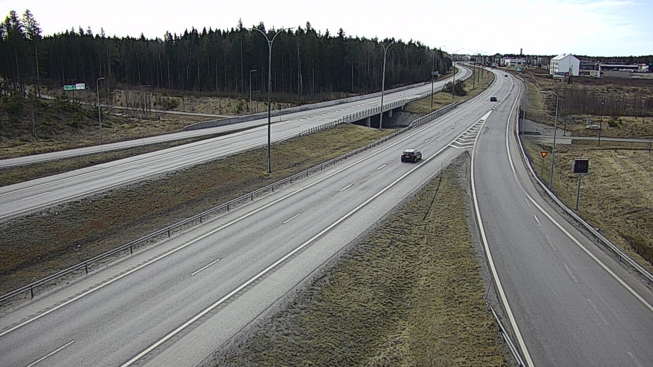 Weather Camera Image Väg 4 Kempele, Zatelliitti, Oulu, Pohjois-Pohjanmaa