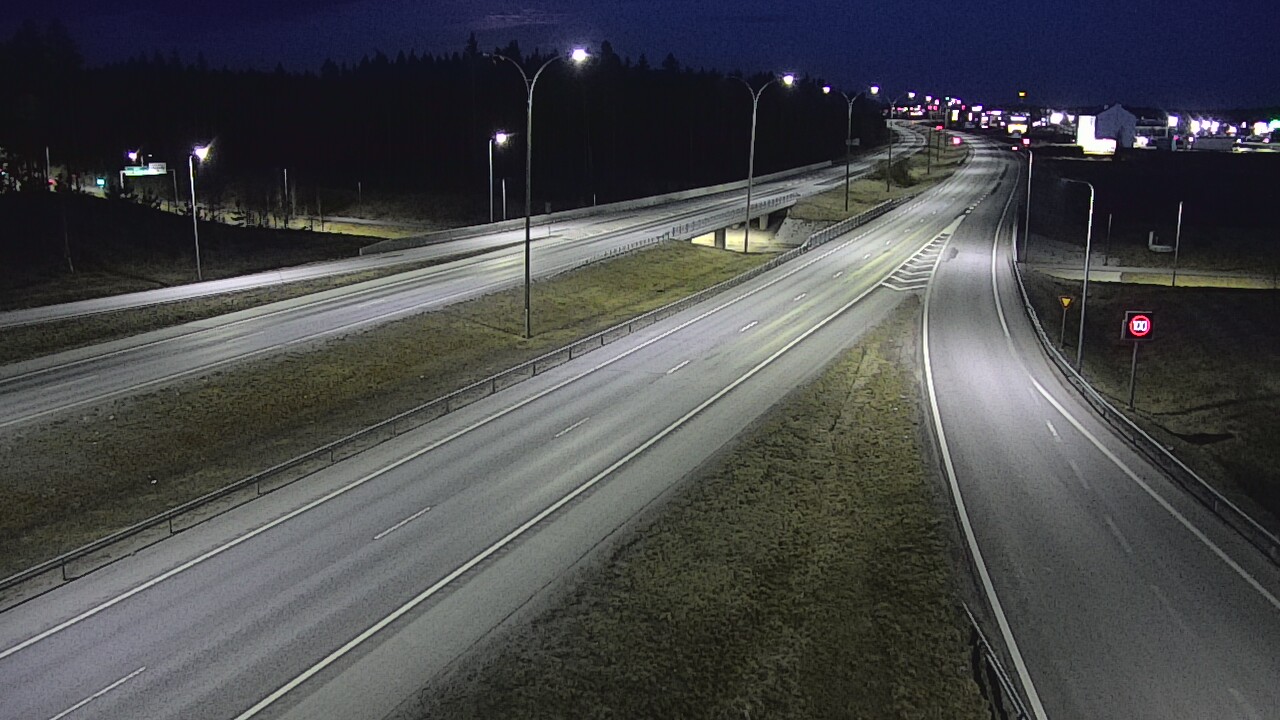 Weather Camera Image Väg 4 Kempele, Zatelliitti, Oulu, Pohjois-Pohjanmaa