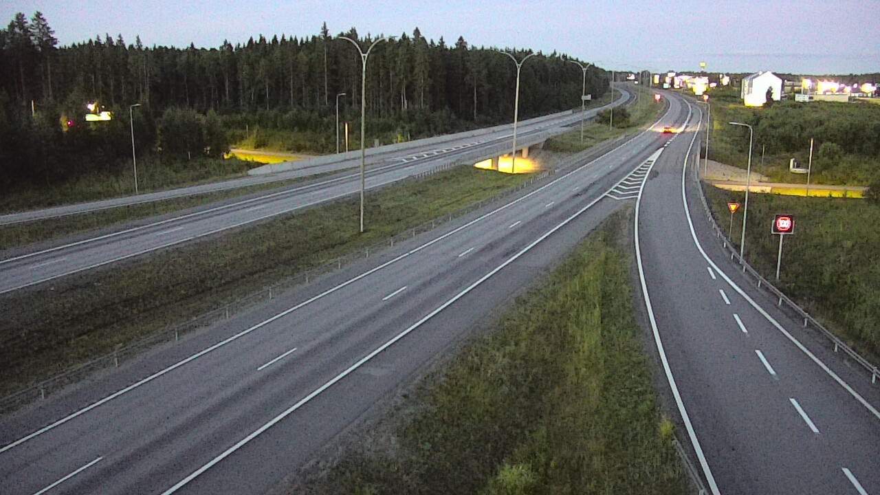 Kelikamerat Kuva Tie 4 Kempele, Zatelliitti, Oulu, Pohjois-Pohjanmaa