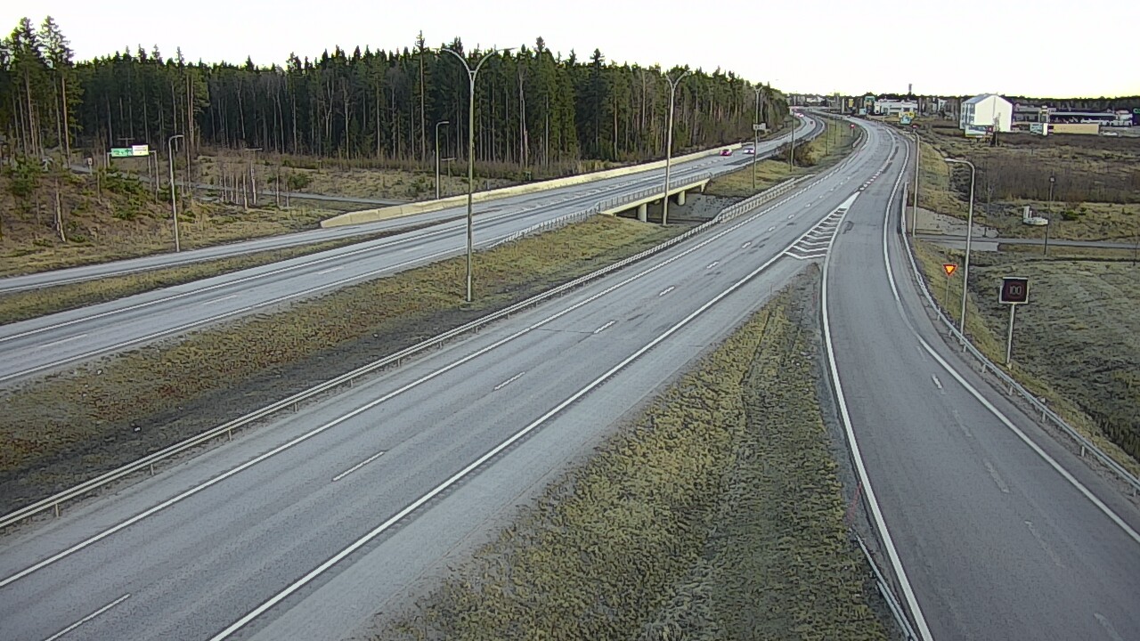 Weather Camera Image Väg 4 Kempele, Zatelliitti, Oulu, Pohjois-Pohjanmaa
