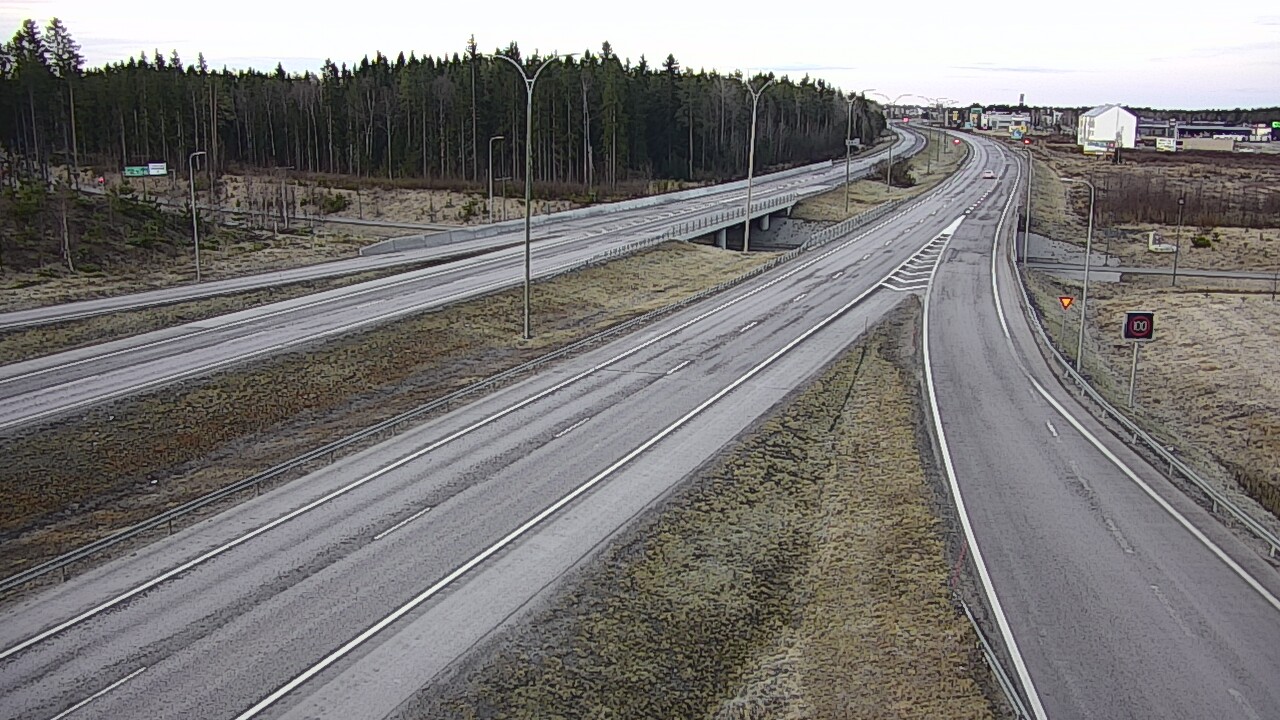 Weather Camera Image Väg 4 Kempele, Zatelliitti, Oulu, Pohjois-Pohjanmaa