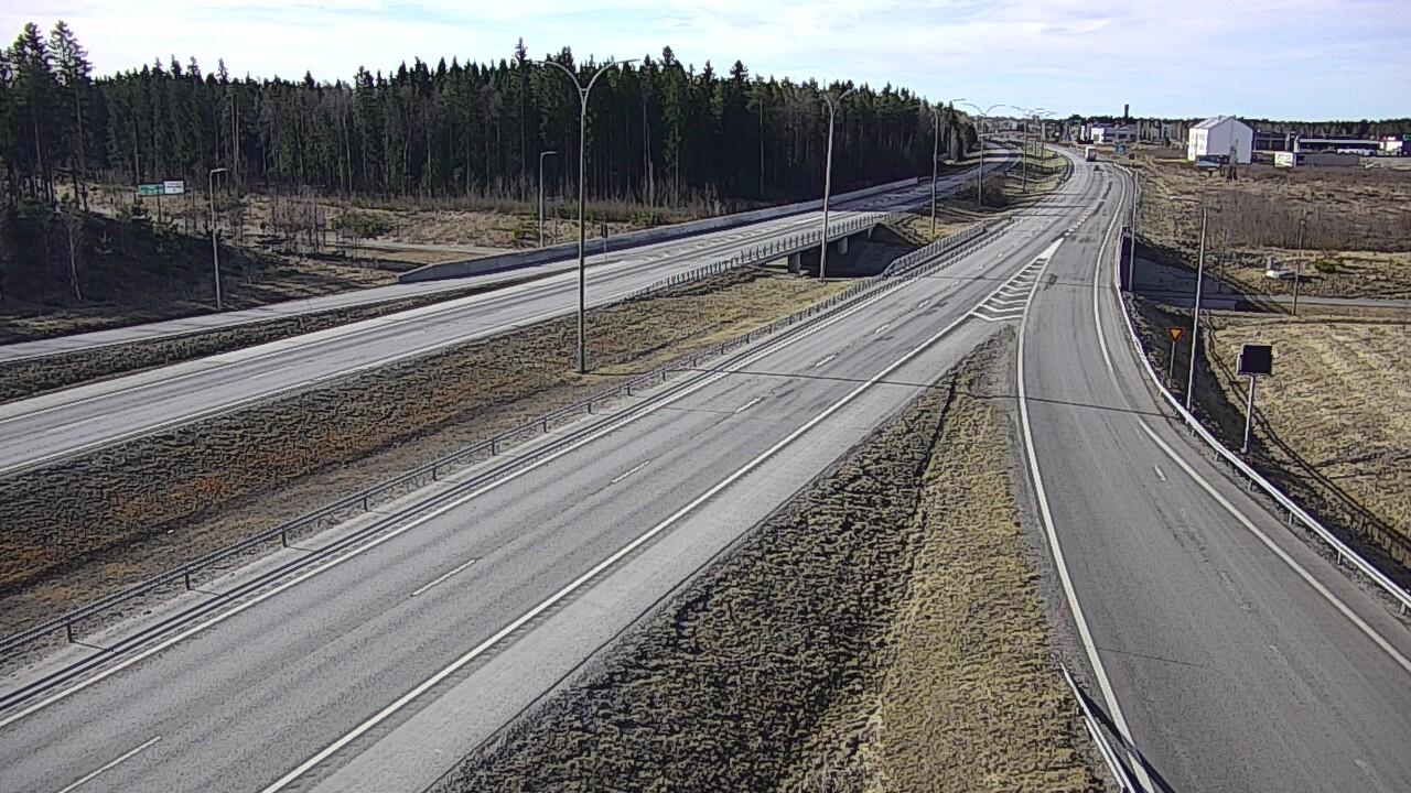 Weather Camera Image Väg 4 Kempele, Zatelliitti, Oulu, Pohjois-Pohjanmaa