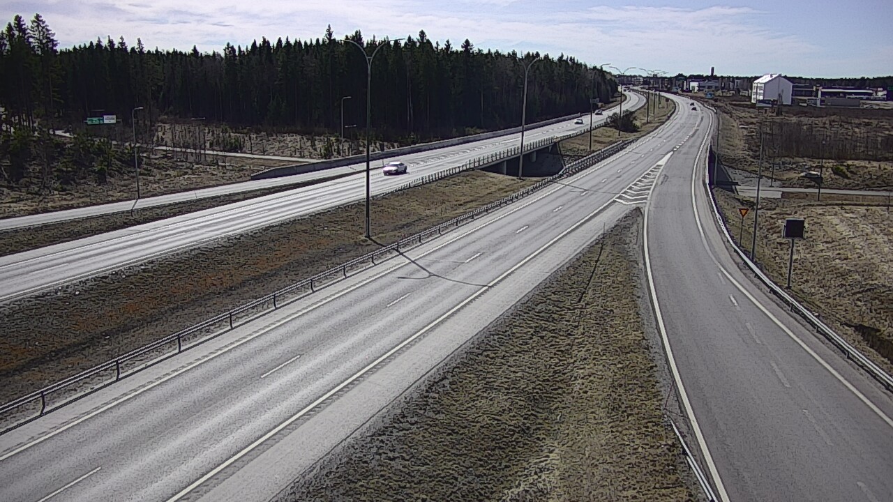 Weather Camera Image Väg 4 Kempele, Zatelliitti, Oulu, Pohjois-Pohjanmaa