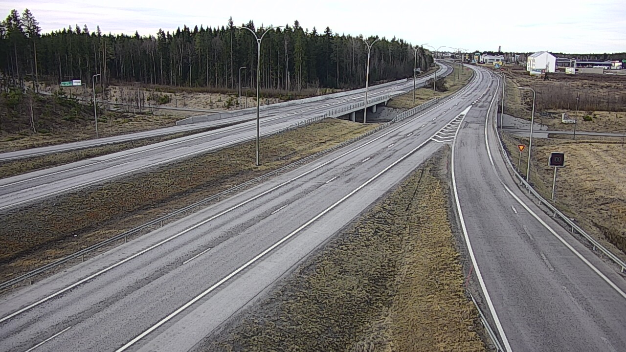 Weather Camera Image Väg 4 Kempele, Zatelliitti, Oulu, Pohjois-Pohjanmaa