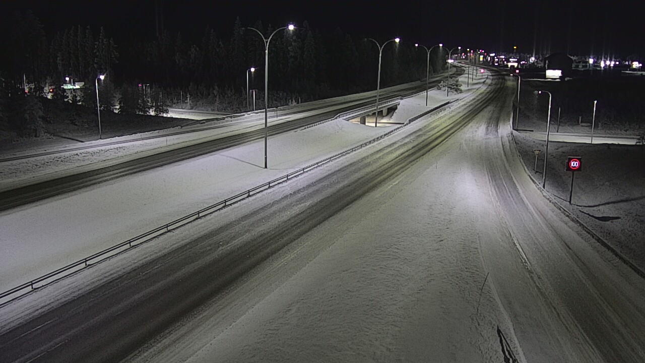 Weather Camera Image Väg 4 Kempele, Zatelliitti, Oulu, Pohjois-Pohjanmaa