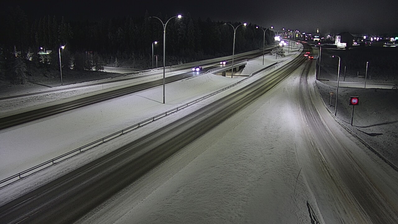 Weather Camera Image Väg 4 Kempele, Zatelliitti, Oulu, Pohjois-Pohjanmaa