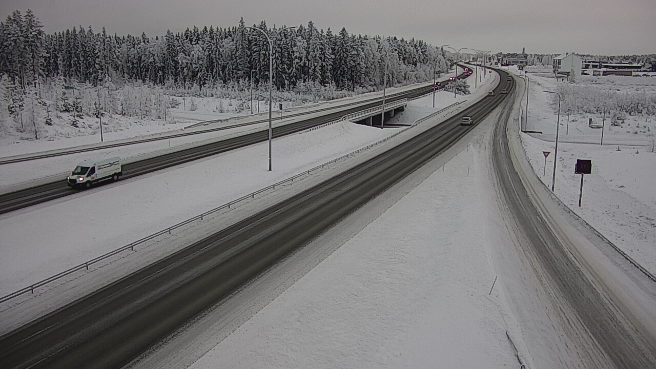 Weather Camera Image Väg 4 Kempele, Zatelliitti, Oulu, Pohjois-Pohjanmaa