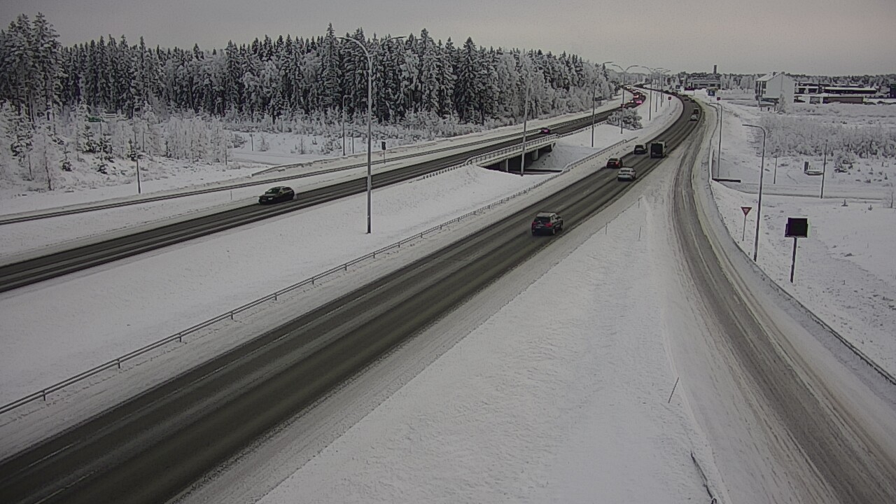 Weather Camera Image Väg 4 Kempele, Zatelliitti, Oulu, Pohjois-Pohjanmaa