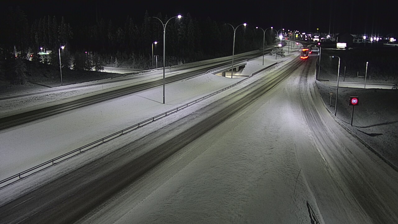 Weather Camera Image Väg 4 Kempele, Zatelliitti, Oulu, Pohjois-Pohjanmaa