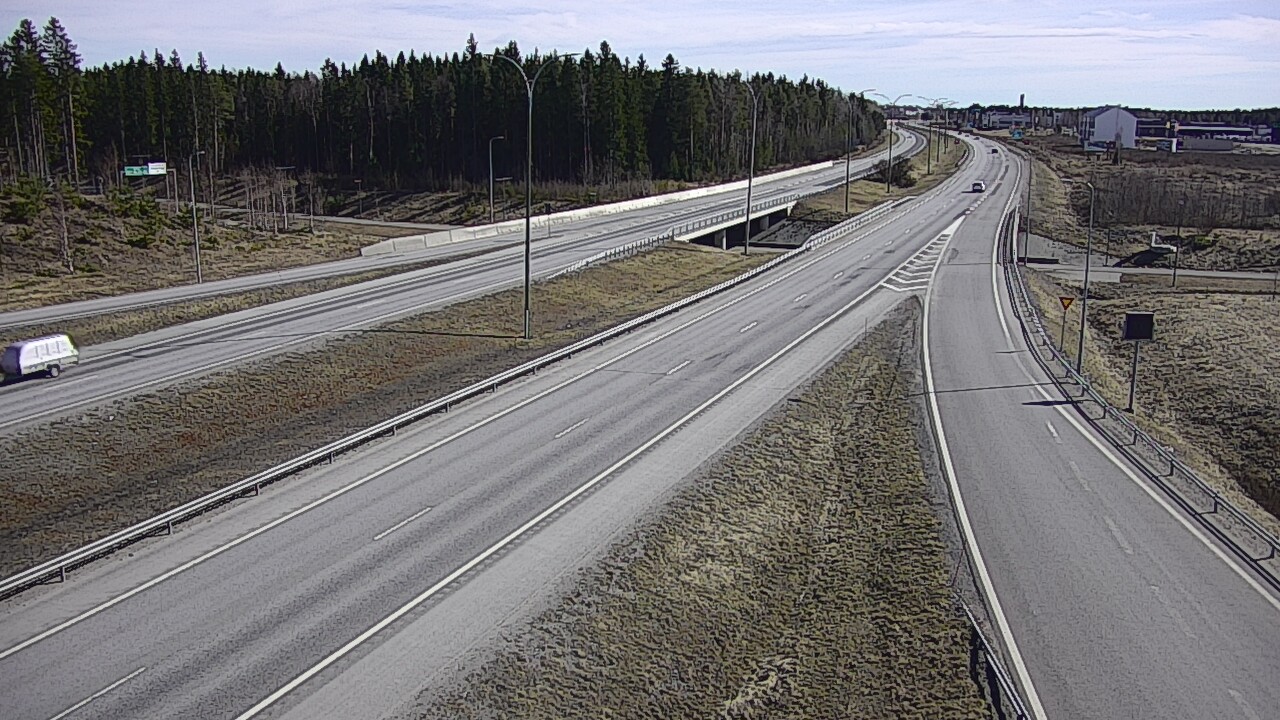 Weather Camera Image Väg 4 Kempele, Zatelliitti, Oulu, Pohjois-Pohjanmaa