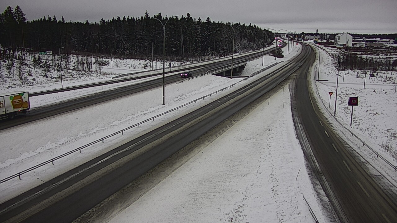 Kelikamerat Kuva Tie 4 Kempele, Zatelliitti, Oulu, Pohjois-Pohjanmaa