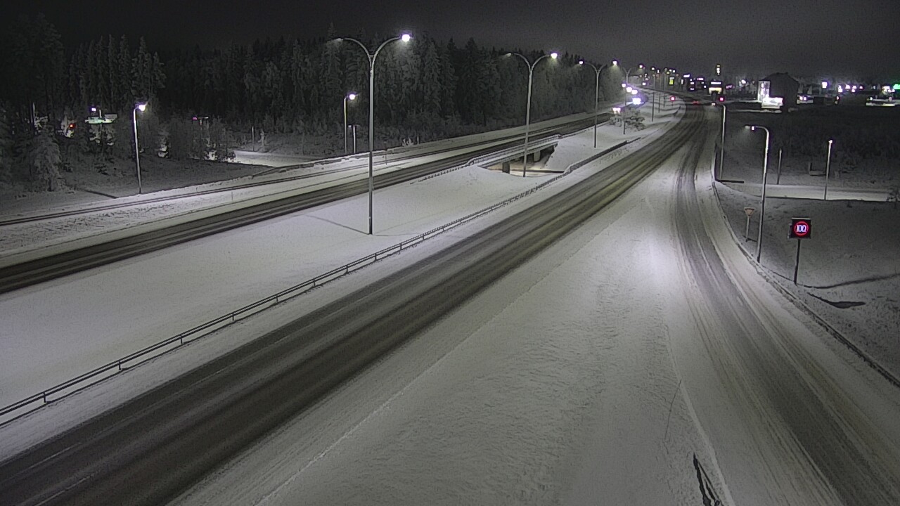 Weather Camera Image Väg 4 Kempele, Zatelliitti, Oulu, Pohjois-Pohjanmaa