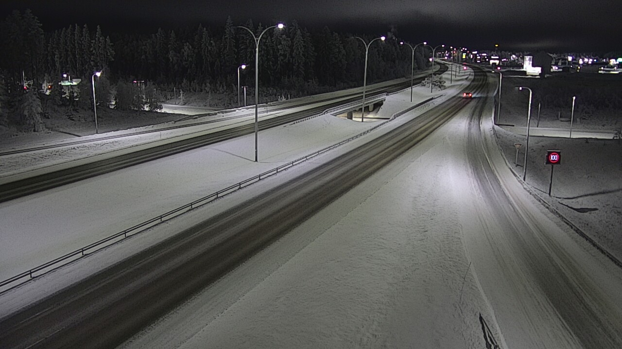 Weather Camera Image Väg 4 Kempele, Zatelliitti, Oulu, Pohjois-Pohjanmaa
