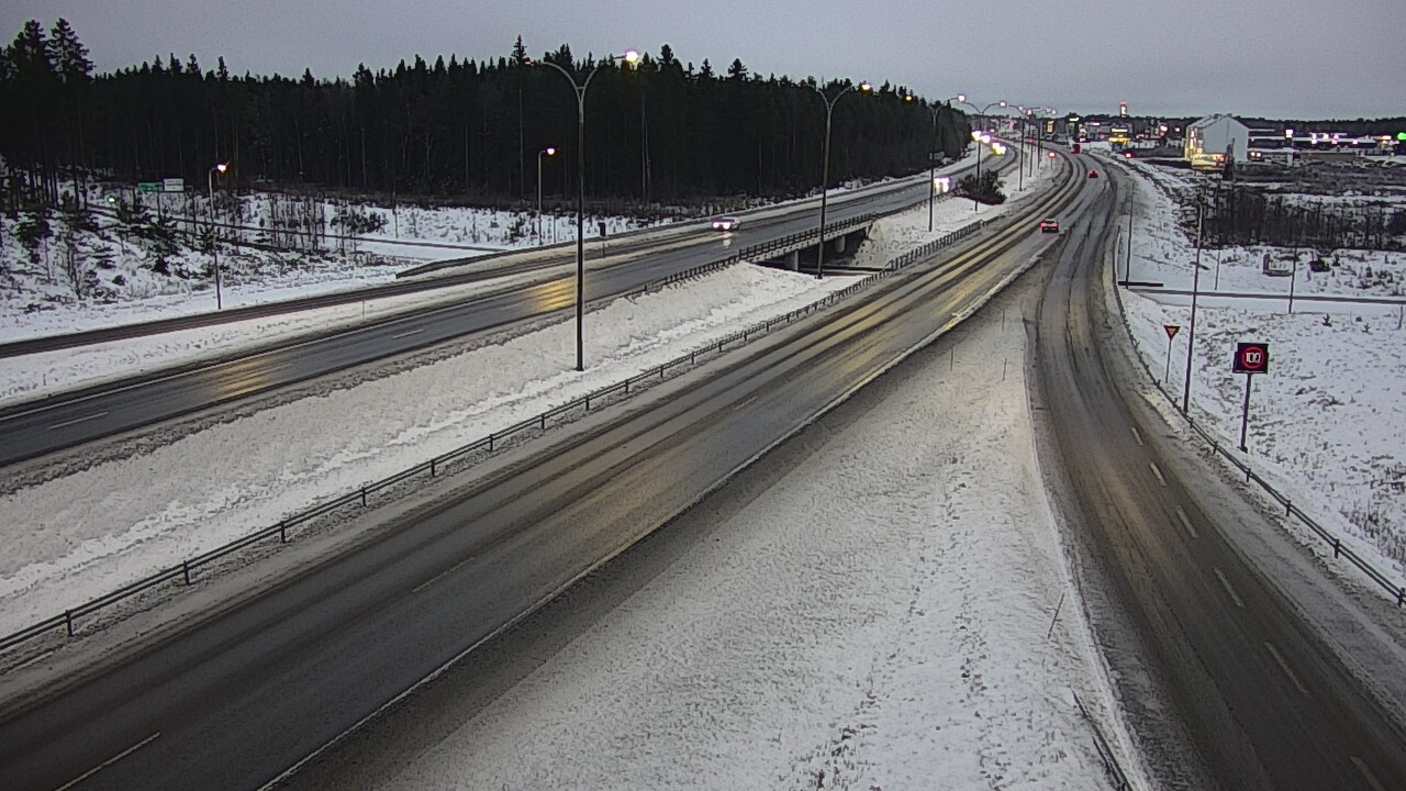 Weather Camera Image Väg 4 Kempele, Zatelliitti, Oulu, Pohjois-Pohjanmaa