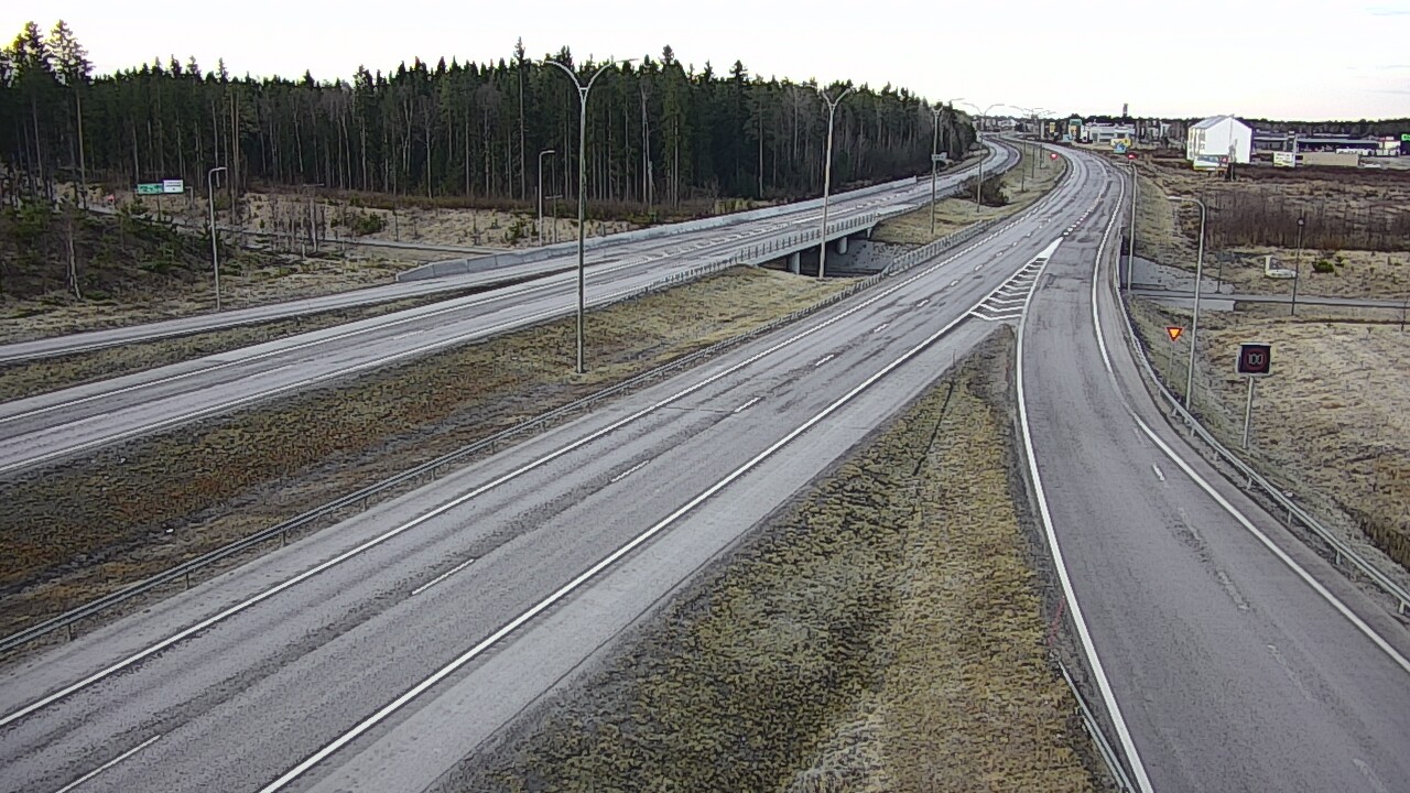 Weather Camera Image Väg 4 Kempele, Zatelliitti, Oulu, Pohjois-Pohjanmaa