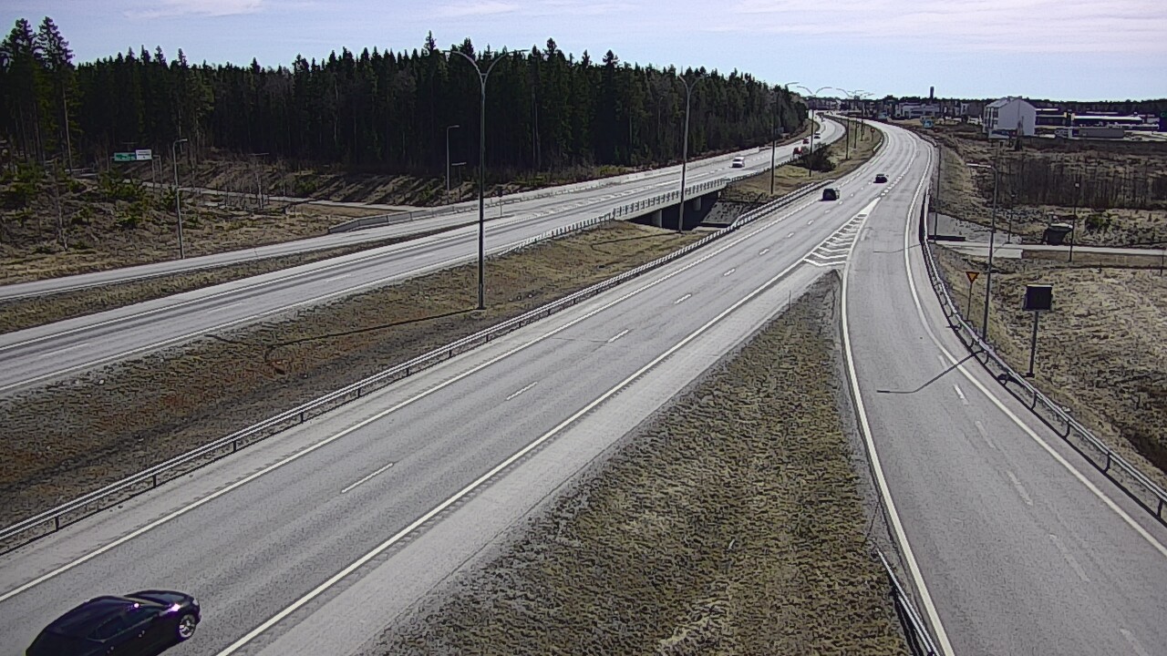 Weather Camera Image Väg 4 Kempele, Zatelliitti, Oulu, Pohjois-Pohjanmaa