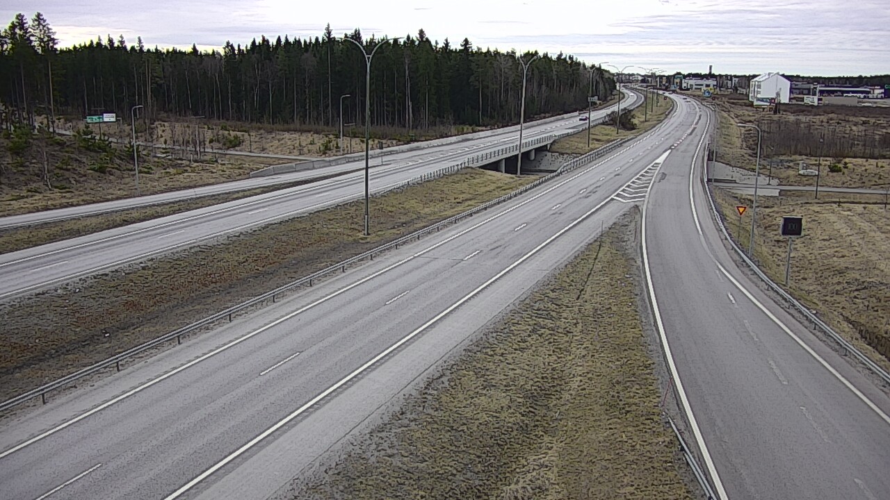 Kelikamerat Kuva Tie 4 Kempele, Zatelliitti, Oulu, Pohjois-Pohjanmaa