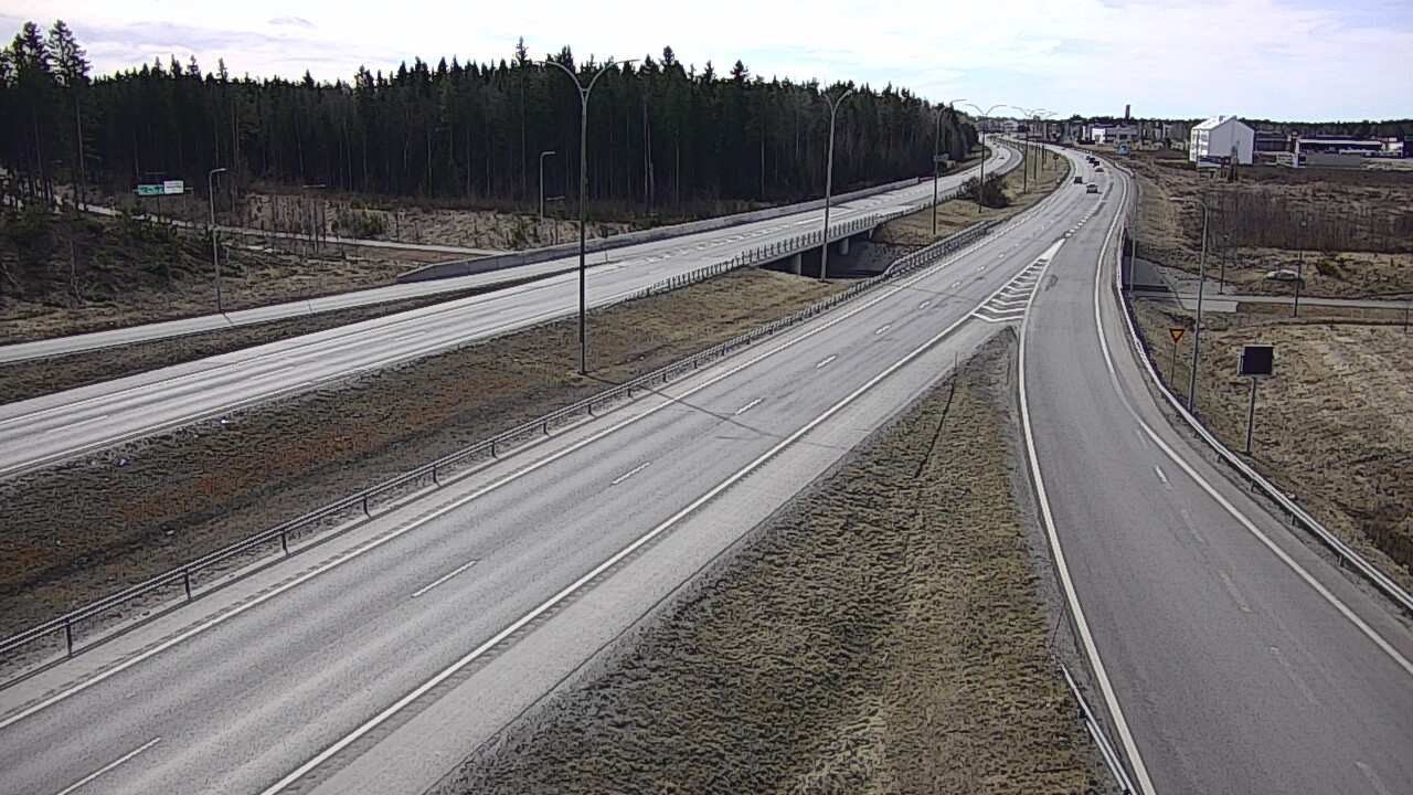 Weather Camera Image Väg 4 Kempele, Zatelliitti, Oulu, Pohjois-Pohjanmaa