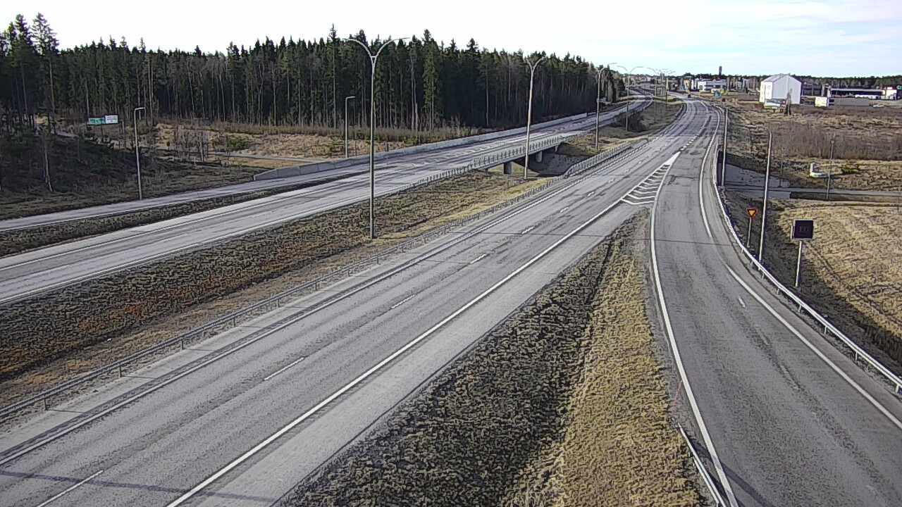 Weather Camera Image Väg 4 Kempele, Zatelliitti, Oulu, Pohjois-Pohjanmaa